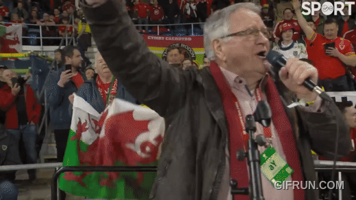 Dafydd Iwan Yma o Hyd